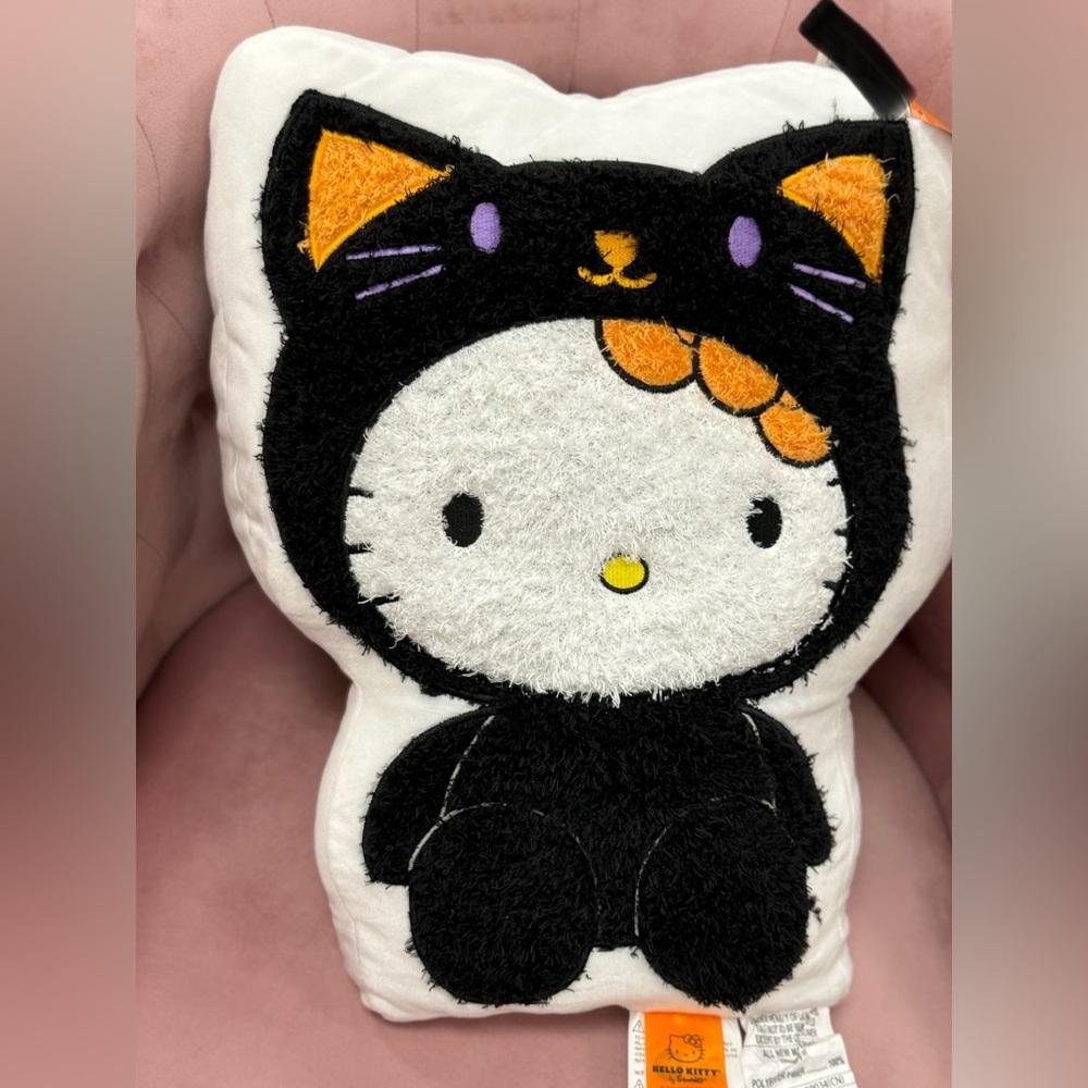 hello kitty pillow